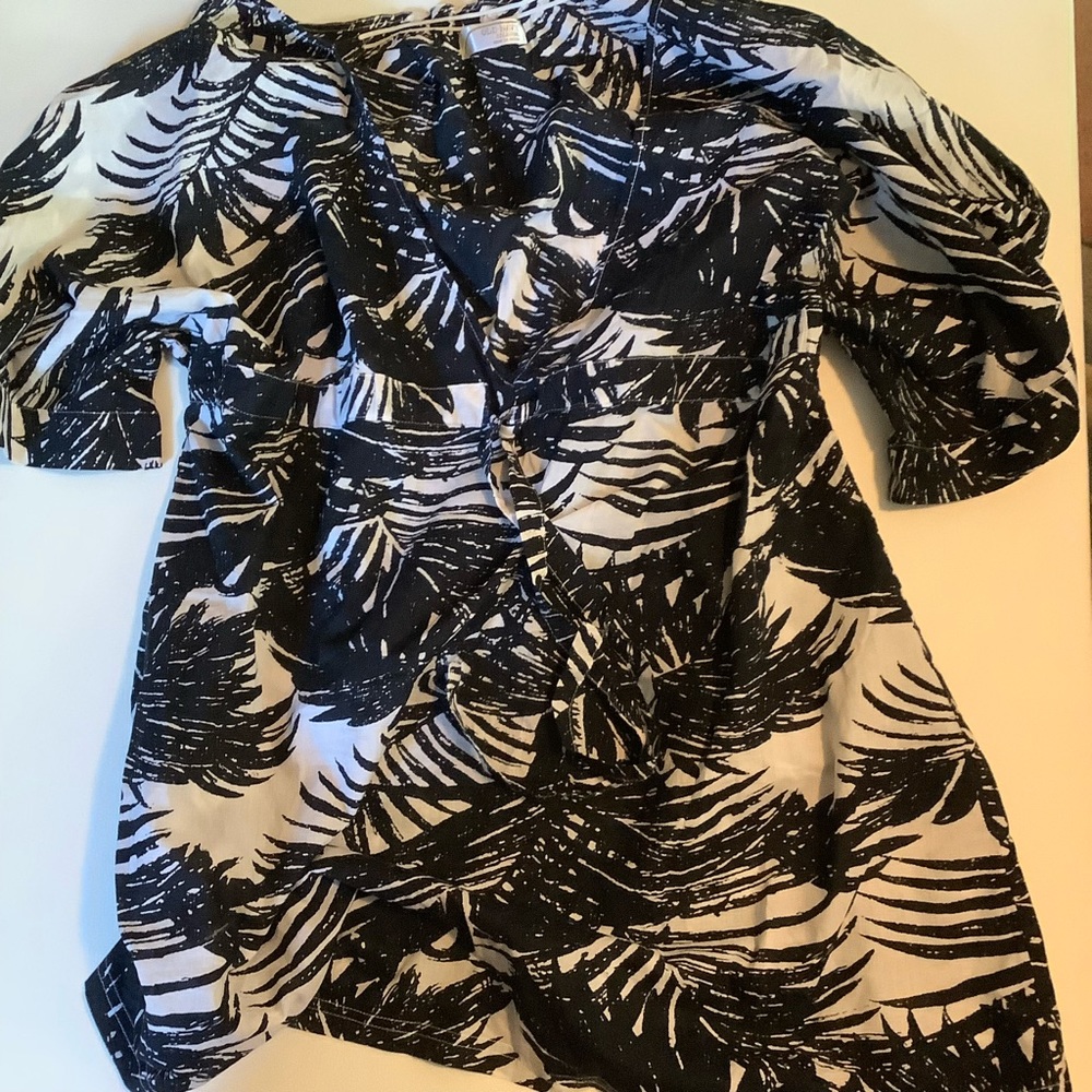 Old Navy Black & White Swimsuit Cover Up XXL